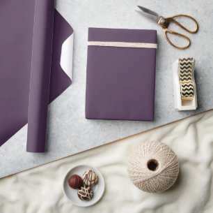 Paarse Pruim Minimalistische Elegante Trouwkleur Cadeaupapier