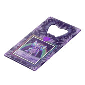 Paarse regen creditkaart flessenopener (Voorkant Gekanteld)