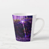 Paarse Regenboog Bloem Lichten Latte Mok (Rechts)