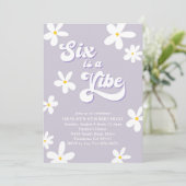 Paarse retro Daisy Six is een vibe verjaardag Kaart (Staand voorkant)