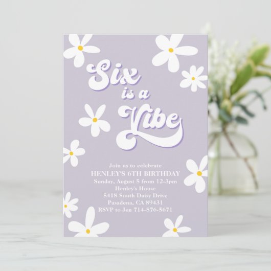 Paarse retro Daisy Six is een vibe verjaardag Kaart (Staand voorkant)