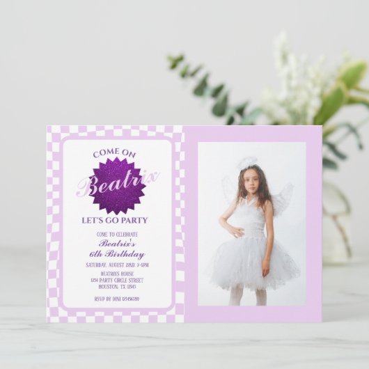 Paarse Retro Doll Foto Verjaardag Kaart (Staand voorkant)