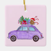 Paarse Retro Fiat 500 met kerstcadeaus Keramisch Ornament (Voorkant)