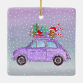 Paarse Retro Fiat 500 met kerstcadeaus Keramisch Ornament (Achterkant)