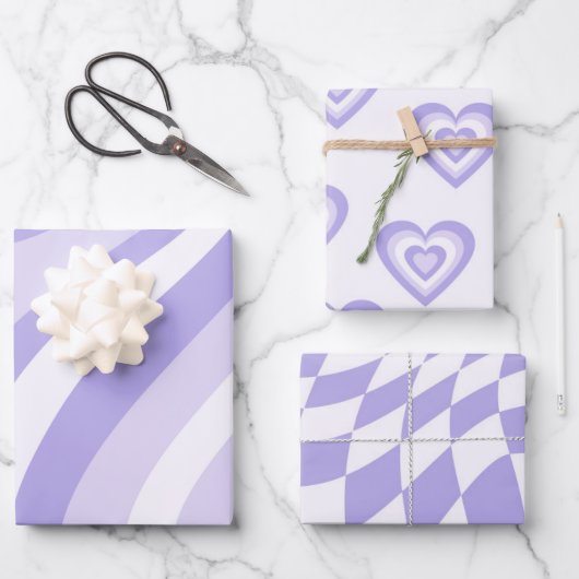 Paarse retrorgeometrische stripes harten vierkantj inpakpapier vel (Voorkant)
