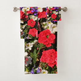 Paarse, rode en witte jaarbloemen bad handdoek