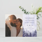 Paarse roestige waterverf pijnbos bos foto QR-code Save The Date (Staand voorkant)