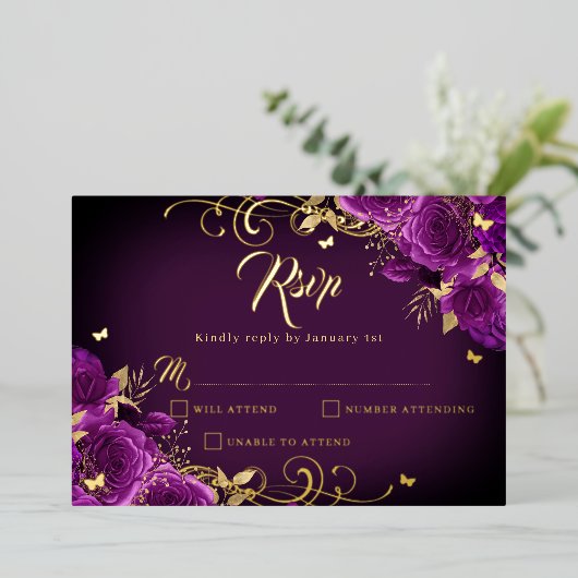 Paarse Roos Bloemen Gold Swirl Gold Quinceanera Folie Uitnodiging (Staand Voorkant)