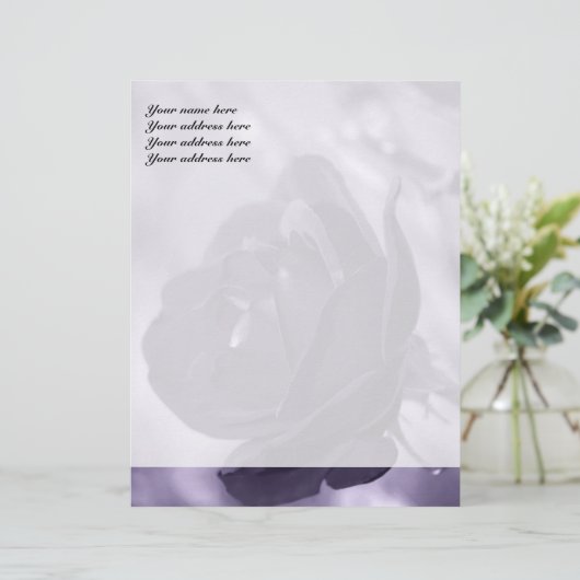 Paarse Roos Letterhead Design Briefhoofd (Staand voorkant)