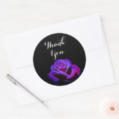 Paarse Roos met waterdruppels dank u Ronde Sticker (Envelop)