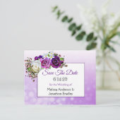 Paarse Rose Bouquet Wedding Save the Date Aankondigingskaart (Staand voorkant)