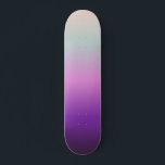 paarse roze blauwe drijfmestverloopkleuren persoonlijk skateboard<br><div class="desc">Abstract paars roze blauw grafisch ontwerp met gradiëntvervaging effect. Abstracte illustratie met verloopvervaging-ontwerp</div>