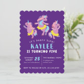 Paarse roze delende unicorn Kinder geboortedag Kaart (Staand voorkant)