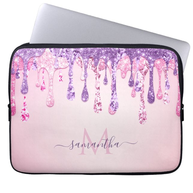 Paarse roze glam Glitter Dripping Monogramnaam Laptop Sleeve (Voorkant)