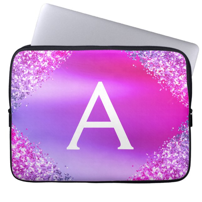 Paarse roze glitter en spaarmonogram laptop sleeve (Voorkant)