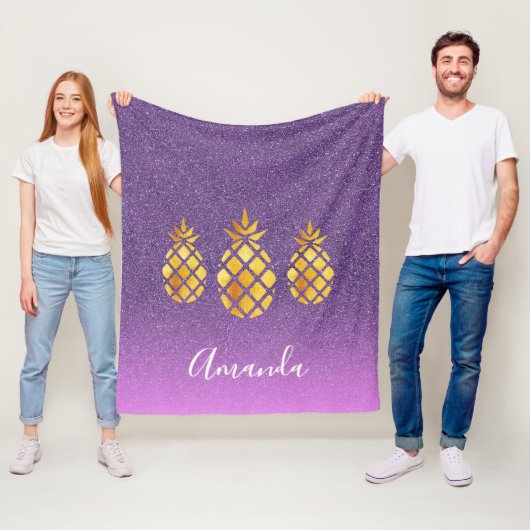 Paarse roze gouden ananas glitter naam fleece deken (In situ)