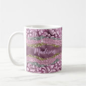Paarse roze goudmonogram met  florale glitterij koffiemok (Links)