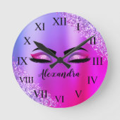 Paarse roze monogram Glitter Eyelashes Modern Ronde Klok (Voorkant)