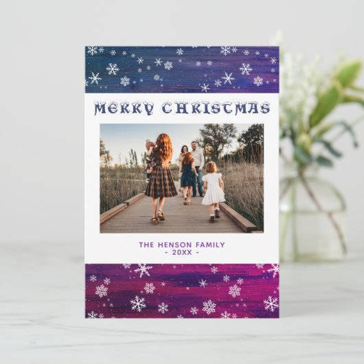 Paarse roze Rustige Wood Snowflake kerstfoto Feestdagenkaart (Staand voorkant)