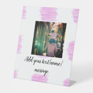 Paarse roze waterverf vader zoon vader afbeelding  reclamebord met voetstuk
