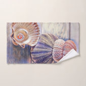 Paarse roze zeeschelpen op houten waterverf bad handdoek (Handdoek)