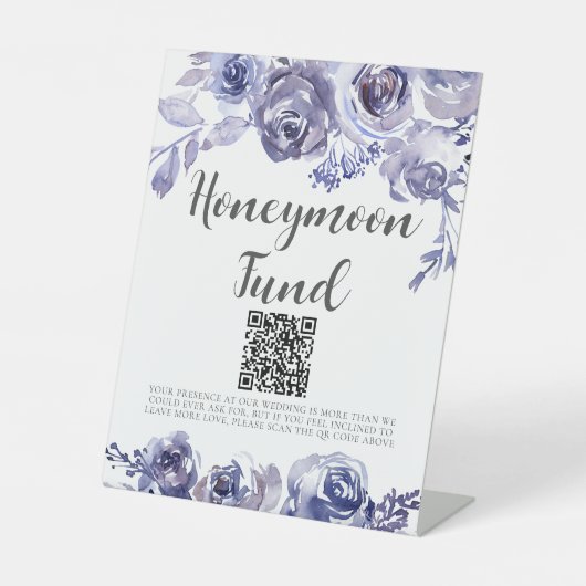 Paarse Rozen Elegant Floral Wedding Honeymoon Fond Reclamebord Met Voetstuk (Voorkant)
