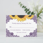 Paarse Rustic Chic Lace Sunflower Wedding RSVP Kaartje (Staand voorkant)