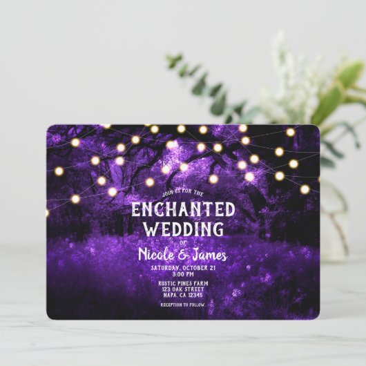 Paarse Rustic Enchanted Forest Lights Wedding Kaart (Staand voorkant)