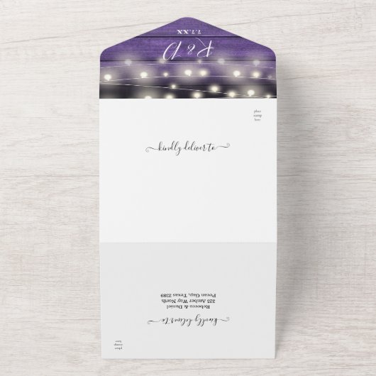 Paarse Rustic Wood String Lights Floral Wedding All In One Uitnodiging (Buitenkant)