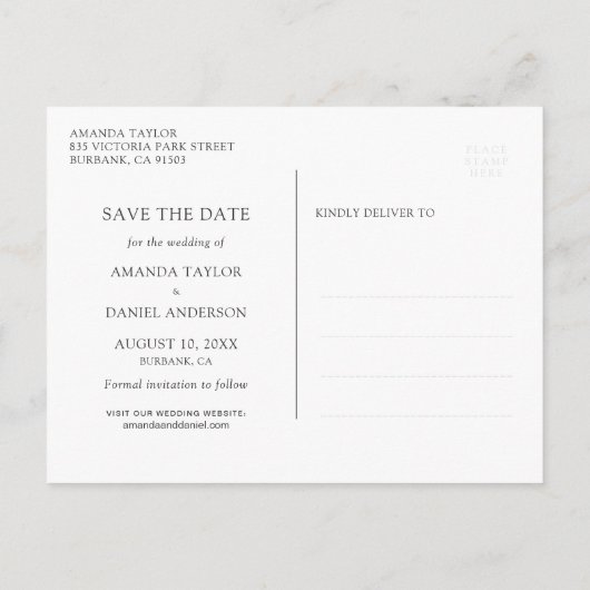 Paarse rustieke houten string verlichting bruiloft aankondigingskaart (Achterkant)