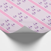 Paarse scheepsankers en roze strepen cadeaupapier (Hoek)