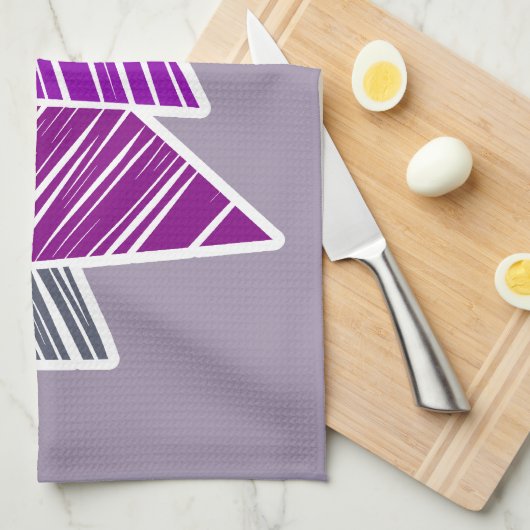 Paarse Schetsachtige Kerstboom Handdoek (Quarter Fold)