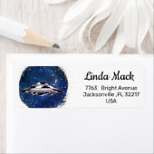 Paarse schoensper vliegen in het artistieke sterre etiket (Insitu)