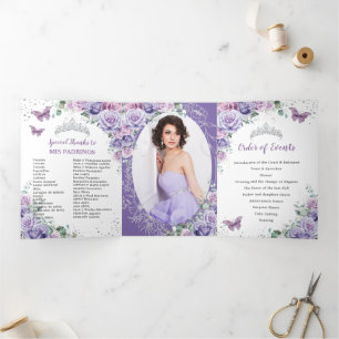Paarse Sering Bloemige Zilveren Quinceañera 15 Pro Drieluik Uitnodiging