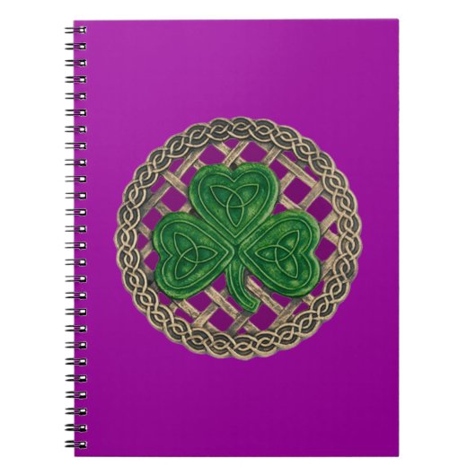 Paarse shamrock on Celtic Knots Spiral Notitieboek (Voorkant)
