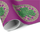 Paarse Shamrock op Keltische knopen inpakpapier (Rol Hoek)