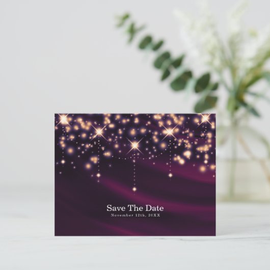Paarse Silk & Gold Sparkle Glam Save the Date Aankondigingskaart (Staand voorkant)
