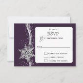 paarse Silver Snowflakes Winter bruiloft RSVP (Voorkant)
