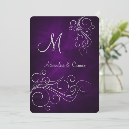 Paarse Silver Swirl Monogram Formele Weddenschap Kaart (Staand voorkant)