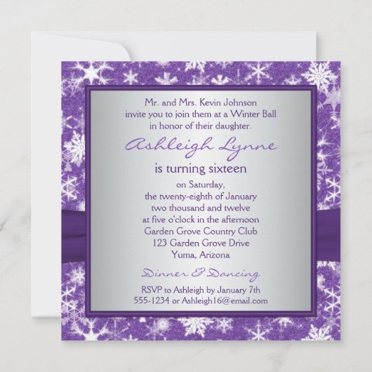 Paarse Silver White Snowflake Birthday Uitnodiging (Achterkant)