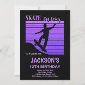 Paarse skateboard verjaardagsuitnodiging kaart (Voorkant)