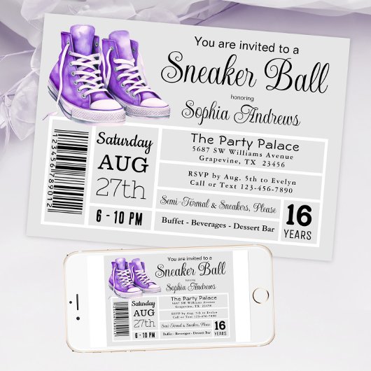 Paarse Sneaker Ball Verjaardagsfeest Schoenenlabel Kaart
