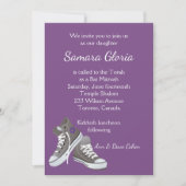 Paarse Sneakers Bat Mitzvah Uitnodiging (Voorkant)