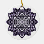 Paarse Sneeuwvlok op wit Keramisch Ornament (Voorkant)