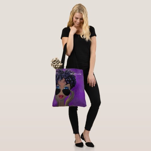 Paarse Sorority Black Art: Tote Bag (Op model)