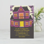 Paarse spookhuis verjaardagsfeestje uitnodiging (Staand voorkant)