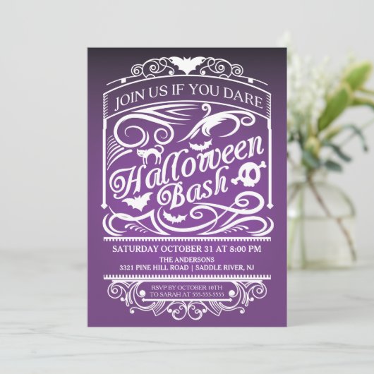 Paarse Spooky Gothic Halloween Uitnodiging (Staand voorkant)