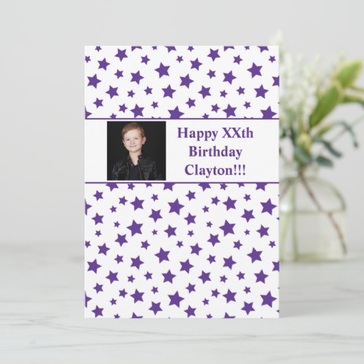 Paarse sterren met berichtfoto van Birthday Party Kaart (Staand voorkant)