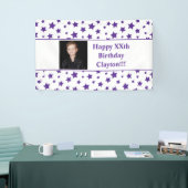 Paarse sterren met een bericht foto van de zondags spandoek (Beurs)