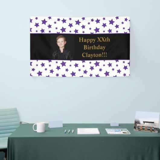 Paarse sterren met een bericht foto van de zondags spandoek (Beurs)